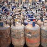 مارچ مہینہ شروع ہوتے ہی صارفین کو ایک بار پھر مہنگائی کا جھٹکا